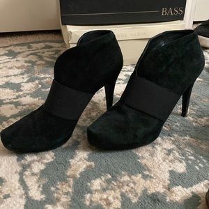 Black Gianni Bini Heels size 7 1/2